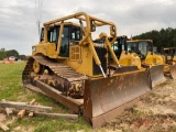 2007 CAT D6T LGP CRAWLER DOZER, CAB, HEAT/AC, SU BLADE W/TILT, 36?? PADS, LIMB RISERS, HOURS 10,811,