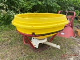 FERTILIZER SPREADER