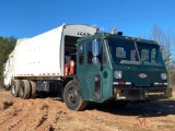 2005 CCC LET2 DISPOSAL TRUCK