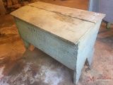 ANTIQUE WOODEN STORAGE BOX