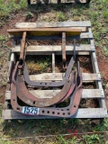 PALLET OF VARIOUS HITCH PARTS