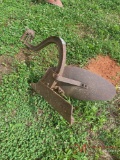 SINGLE SHANK TURN PLOW