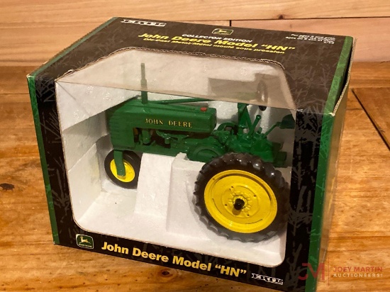 JOHN DEERE MODEL "HN" COLLECTOR EDITION (AGES 8+)