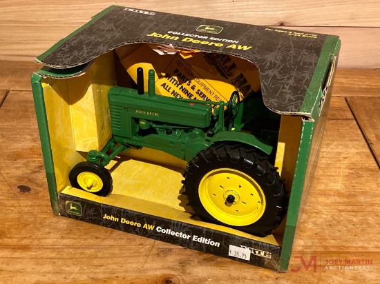 JOHN DEERE AW TRACTOR (AGES 8+)