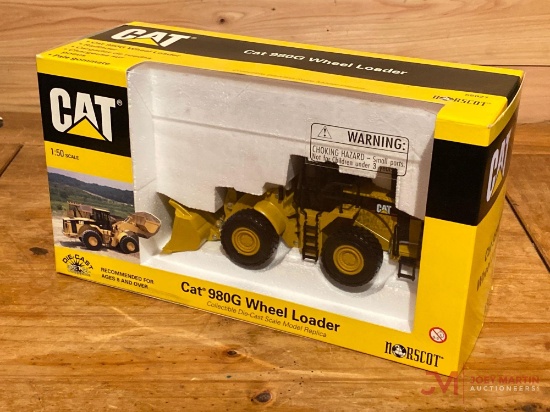 CAT 980G WHEEL LOADER, 1:50 SCALE (AGES 8+)