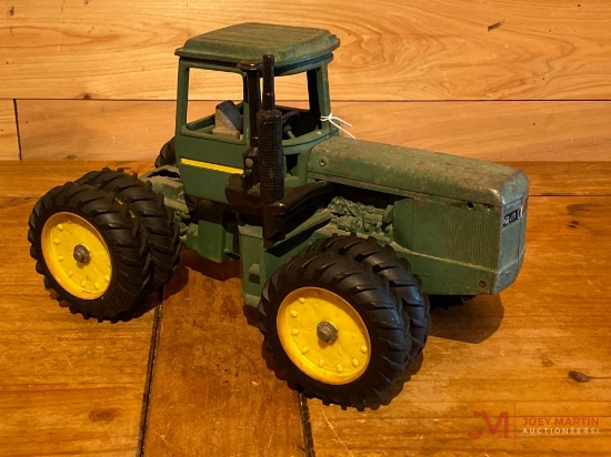 JOHN DEERE 8650