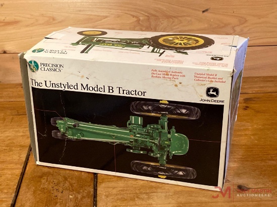 PRECISION CLASSICS JOHN DEERE UNSTYLED MODEL B TRACTOR