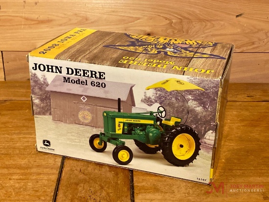 JOHN DEERE MODEL 620 SPECIAL EDITION 2004 IOWA FFA
