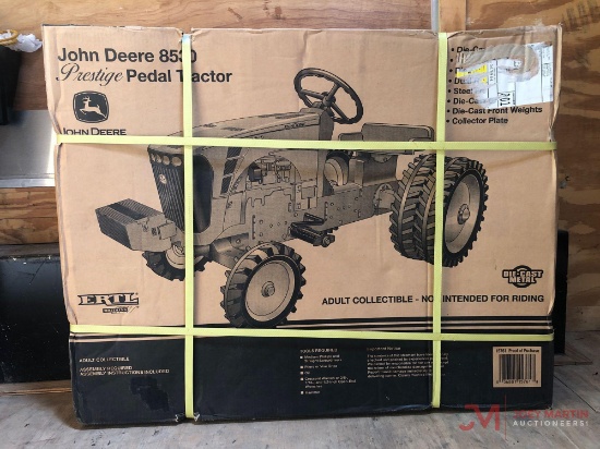 ERTL JOHN DEERE 8530 PRESTIGE PEDAL TRACTOR (IN ORIGINAL BOX)