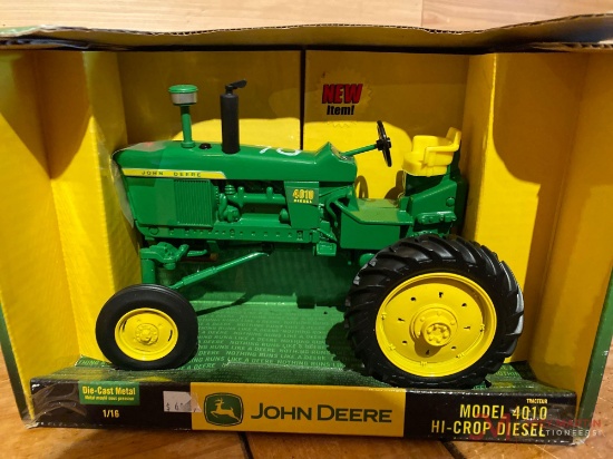 JOHN DEERE MODEL 4010 HI CROP DIESEL (AGES 8+)