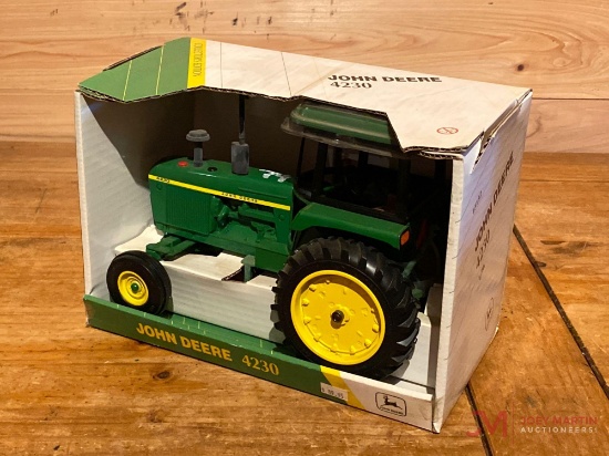 JOHN DEERE 4230 TRACTOR (AGES 8+)