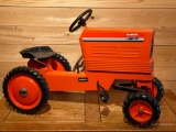 KUBOTA M-120 PEDAL TRACTOR