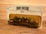 ERTL JOHN DEERE VINTAGE SEMI, 1:64 SCALE