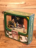 JOHN DEERE MUG AND TRAY SET