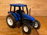 NEW HOLLAND TL100 TRACTOR, MFWD