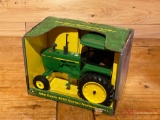 JOHN DEERE 4040 TRACTOR (AGES 3 & UP)