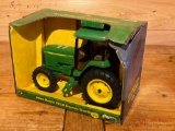 JOHN DEERE 7610 TRACTOR (AGES 3+)