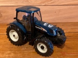 TS135A TRACTOR (AGES 8+)