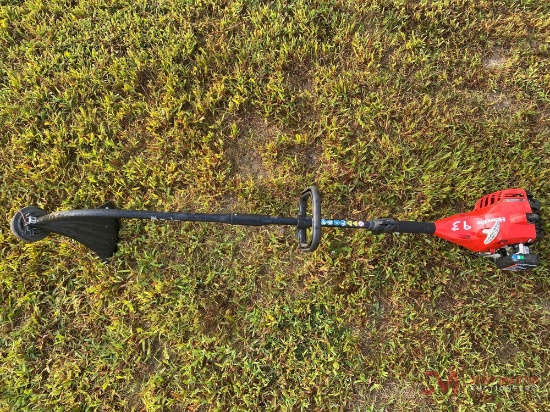 HOMELITE GAS POWERED CURVED SHAFT WEED-EATER