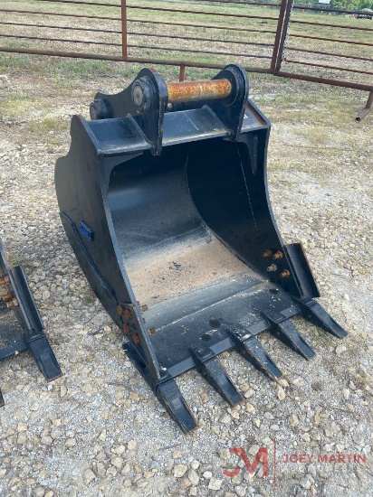 NEW 36" DIESEL TOOTH EXCAVATOR BUCKET