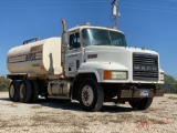 1999 MACK T/A WATER TRUCK