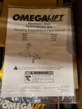 NEW OMEGA 2 1/2 TON HYDRAULIC SERVICE JACK