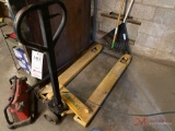 PALLET JACK 2000KG CAPACITY