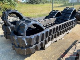 (1) NEW RUBBER TRACK