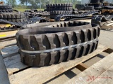 (1) NEW RUBBER TRACK