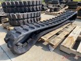 (1) NEW RUBBER TRACK