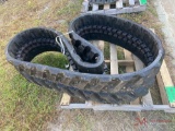 (1) RUBBER TRACK