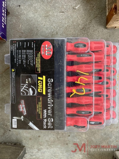 NEW 30 PC SCREWDRIVER SET WITH RACK