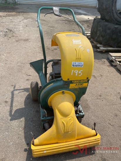 YARDMAN SELF PROPELLED CHIPPER / SHEDDER / VACUUM