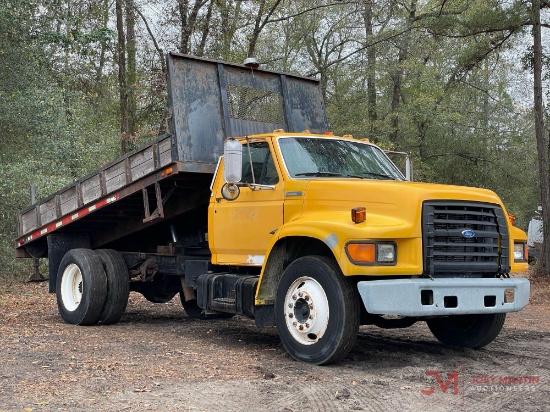 1995 FORD F SERIES DUMP TRUCK