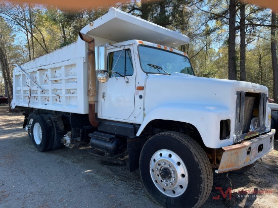 1996 INTERNATIONAL TRI-AXLE DUMP TRUCK