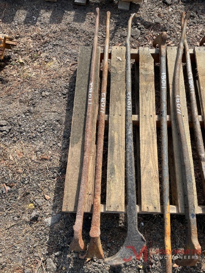 (3) MANUAL SPIKE PULLERS