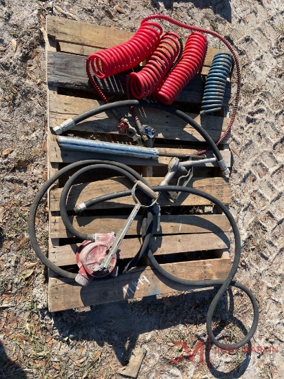 HAND FUEL PUMP WITH NOZZLE, (4) AIR LINES