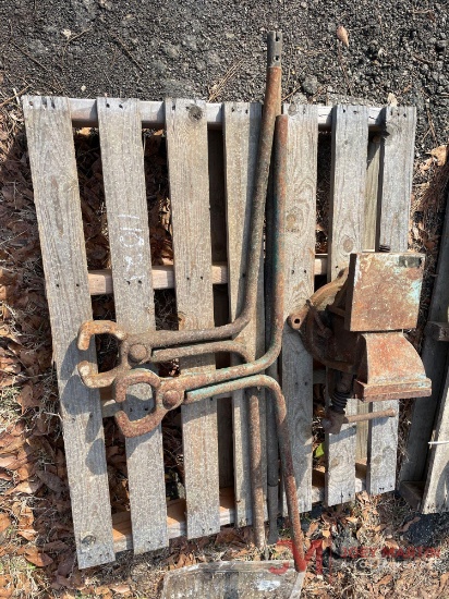 VISE AND HAND RAIL CLAMPS