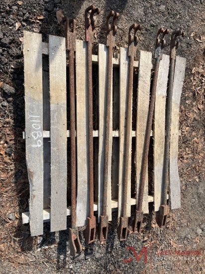 CROSSING RUBBER INSTALLERS