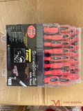 NEW 30 PC SCREWDRIVER SET WITH RACK