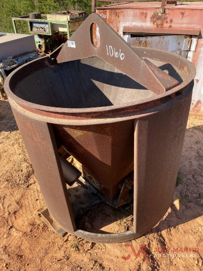 HYDRAULIC CONCRETE TRANSFER TANK