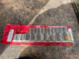 SOCKET SET