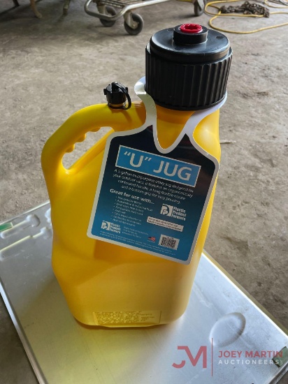 NEW 5 GALLON FUEL JUG WITH NOZZLE