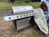 GAS GRILL WITH COVER