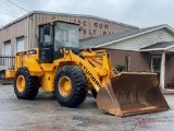 2004 HYUNDAI HL740-7 RUBBER TIRE LOADER