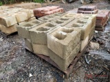 (1) PALLET OF 18-RETAINING WALL BLOCKS