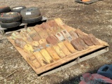 PALLET OF VARIOUS BUCKET TEETH