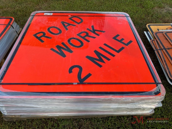 PALLET OF ALUMINUM ROAD SIGNS