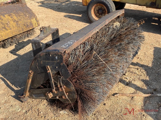 BROOM ATTACHMENT