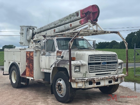 1992 FORD F700 BUCKET TRUCK